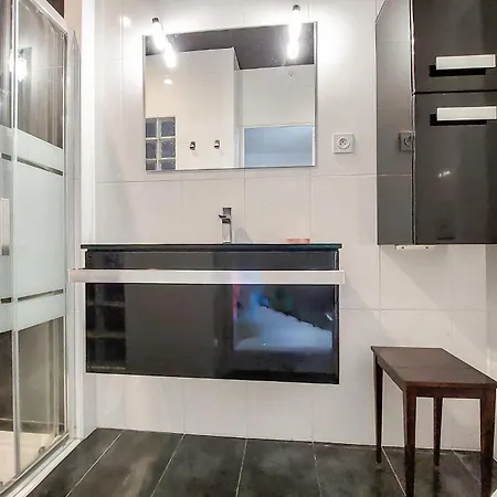 3 Bedroom Awesome In * Le Château-dʼOléron