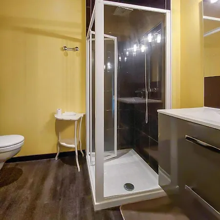 3 Bedroom Awesome In * Le Château-dʼOléron